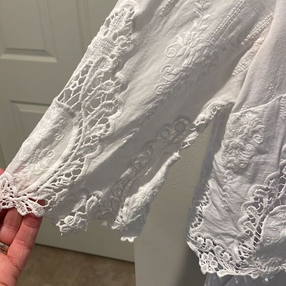 Saks 5th Avenue White Lace Romper size XS - Picture 2 of 11